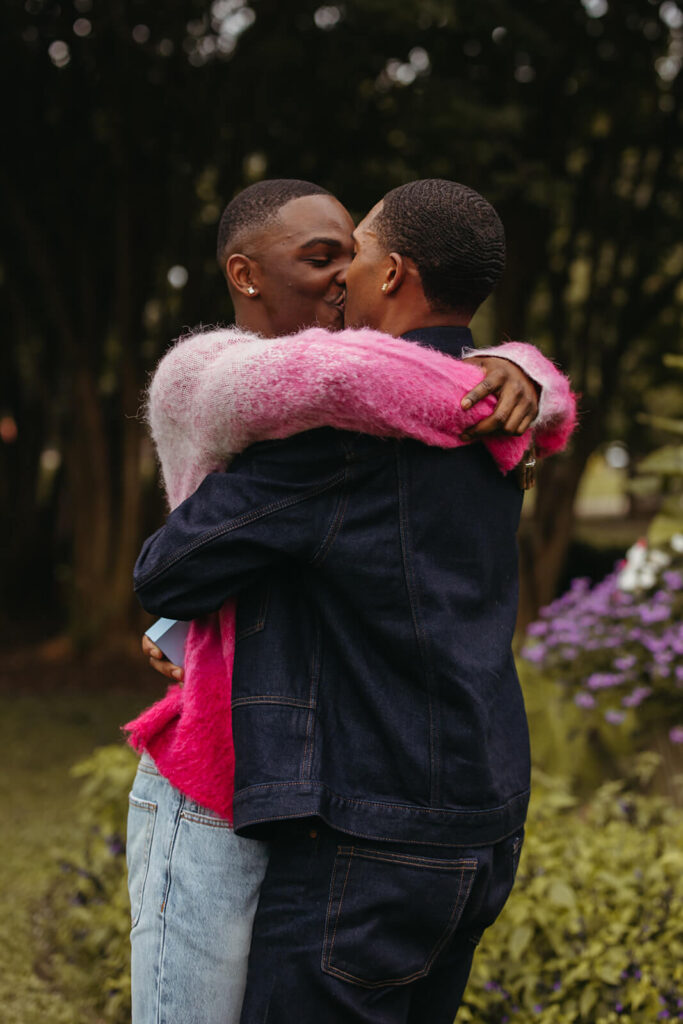 Newly engaged couple kisses in Nashville proposal