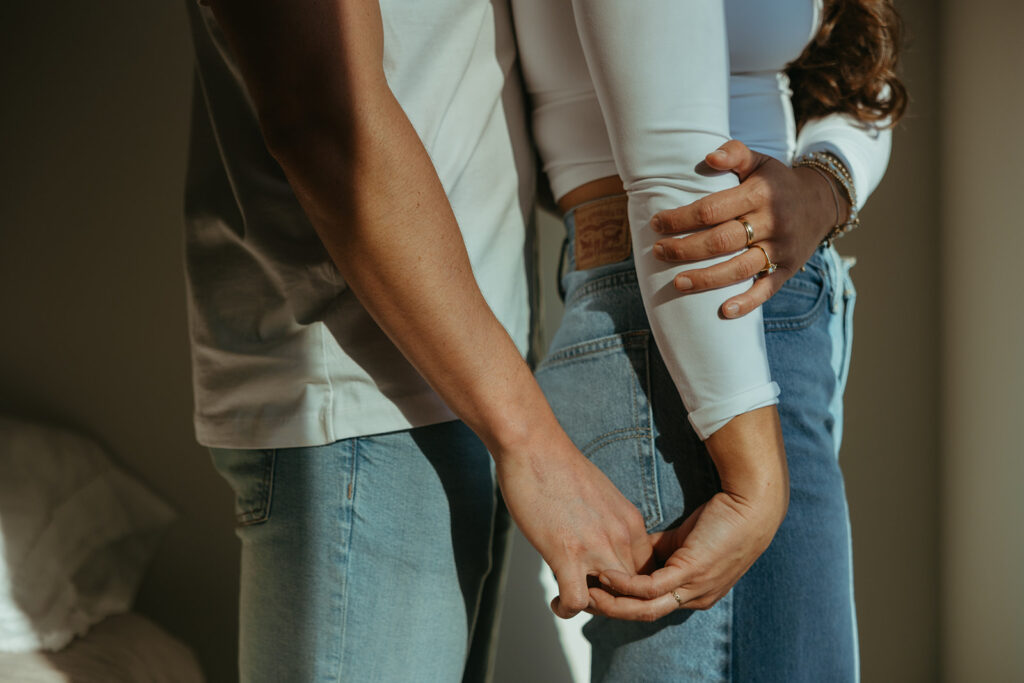 Engagement photo poses in Nashville