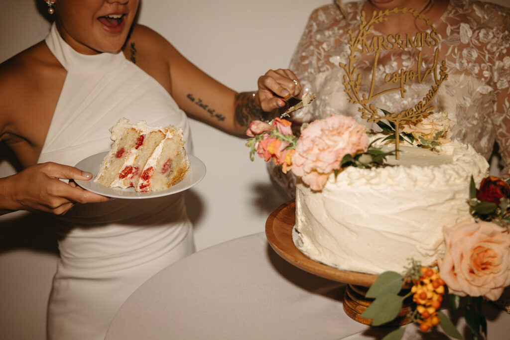 Brides cut the cake