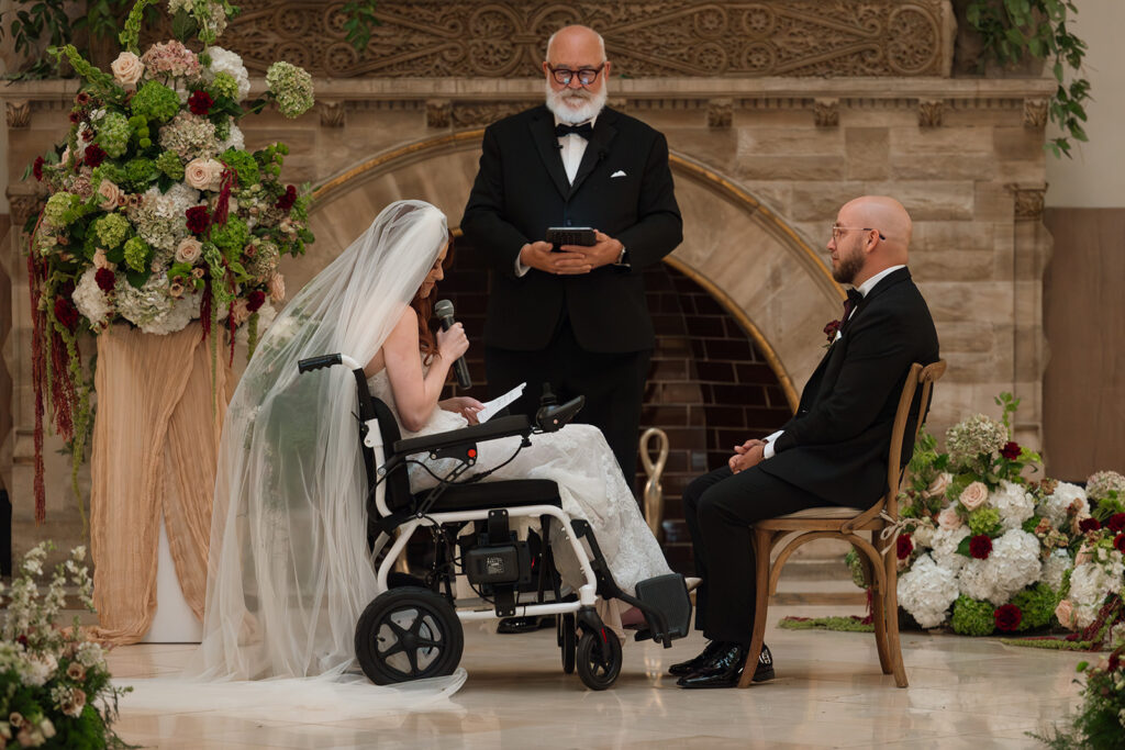 Comedian Fiona Cauley reads her vows to her husband in emotional Union Station ceremony in Nashville.